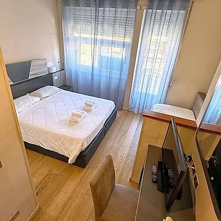 Hotel Laura 3*