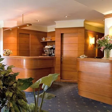 Laura Szálloda Róma