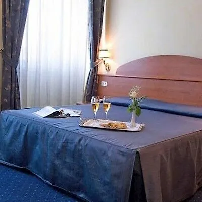 Hotell Laura Rom
